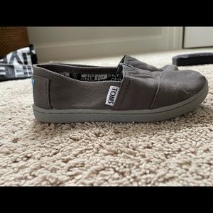 Brand New Kids Toms